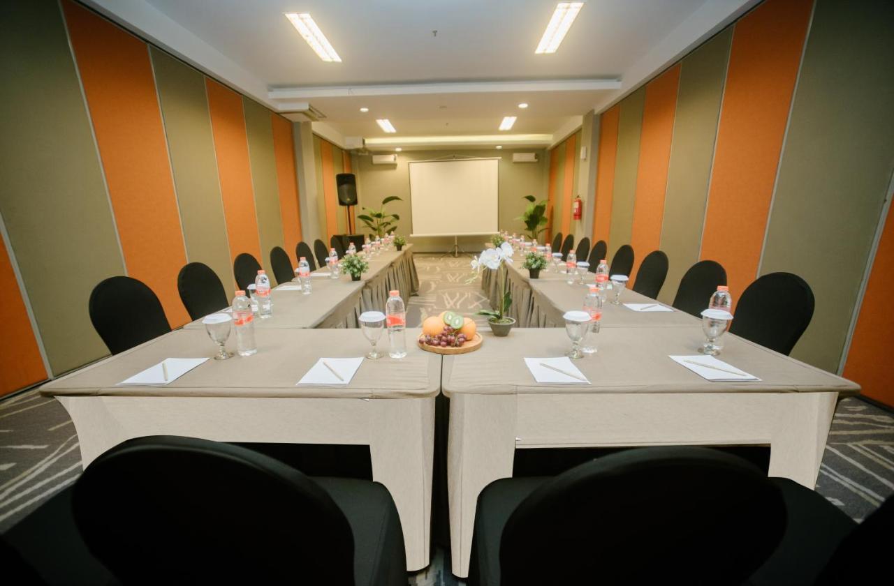 The Bountie Hotel And Convention Centre Sukabumi Eksteriør billede