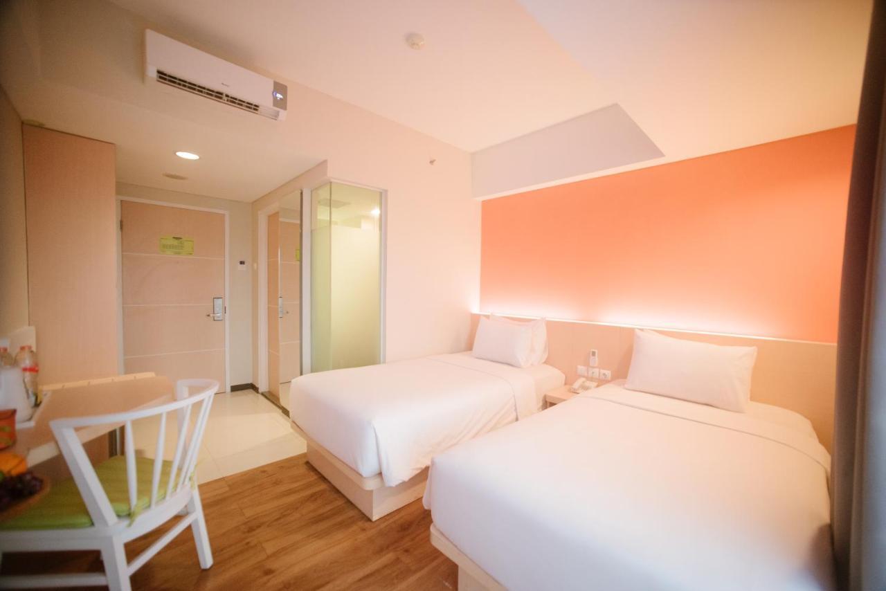 The Bountie Hotel And Convention Centre Sukabumi Eksteriør billede