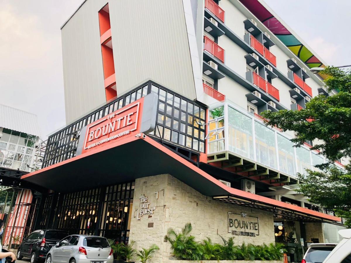 The Bountie Hotel And Convention Centre Sukabumi Eksteriør billede